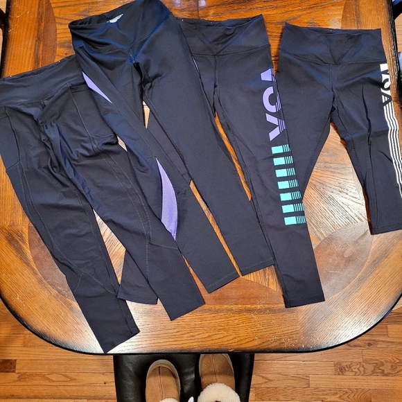 Victoria's Secret Pants - Vsx Leggings 4 Pieces